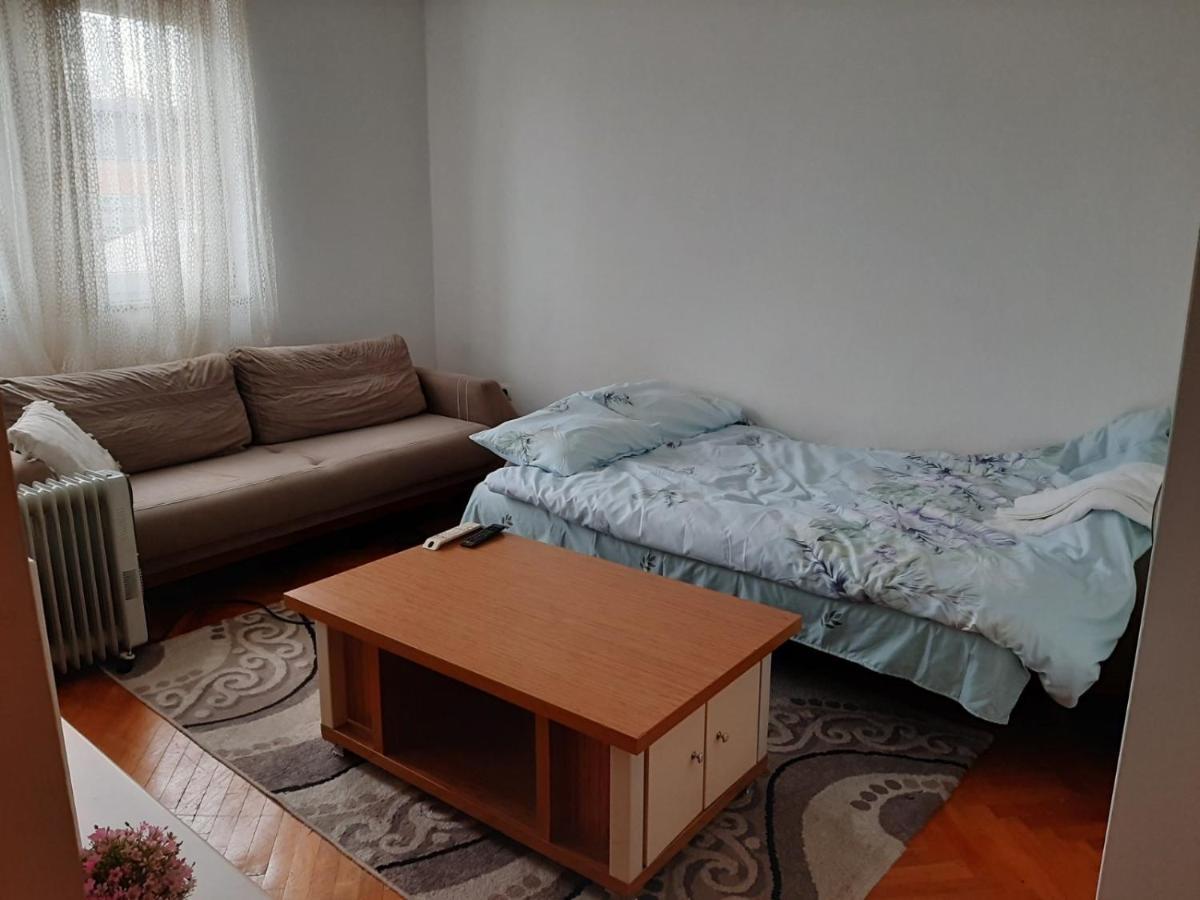 Ulpiana Apartment Centrum, Prishtine Extérieur photo
